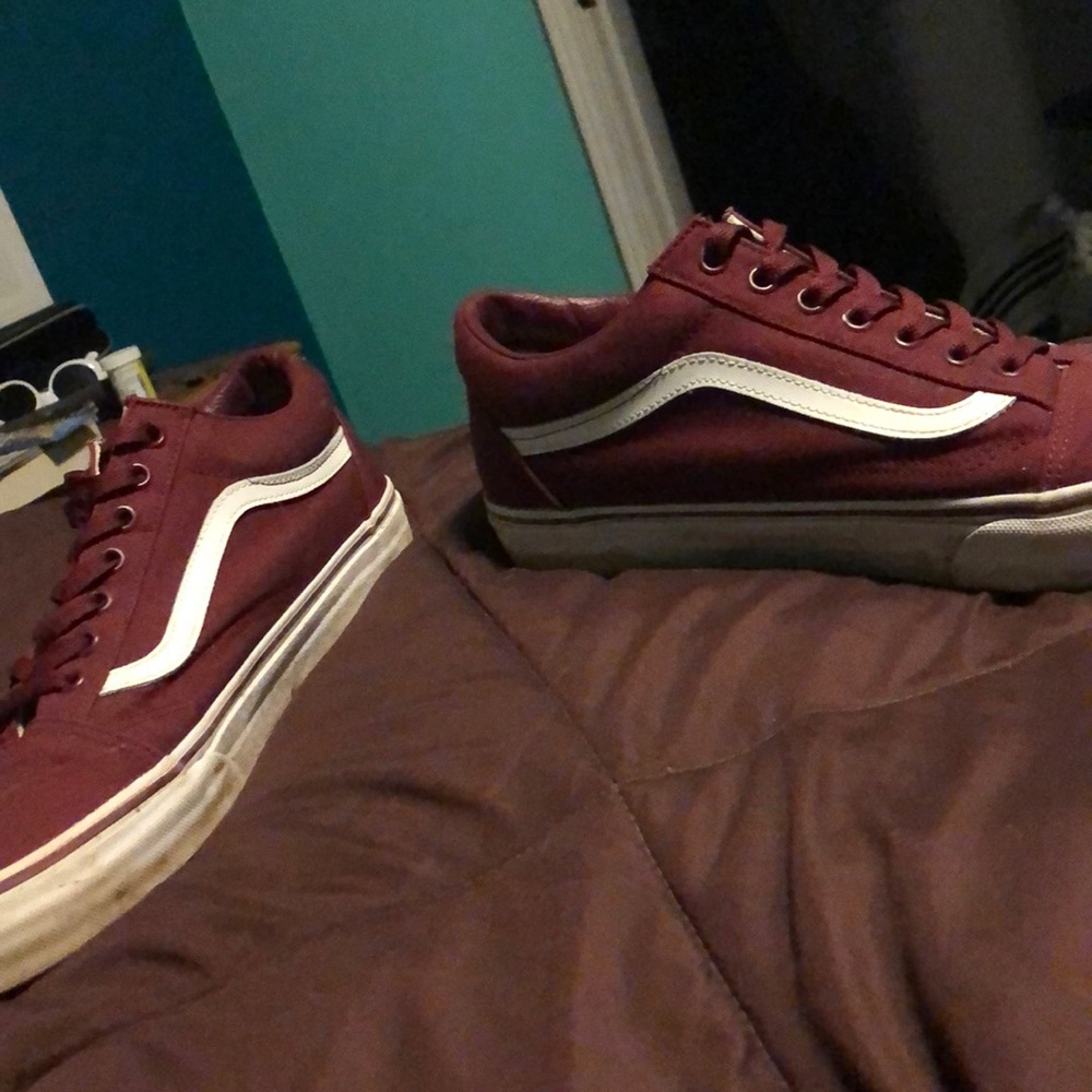 VANS - Picture 2 of 4